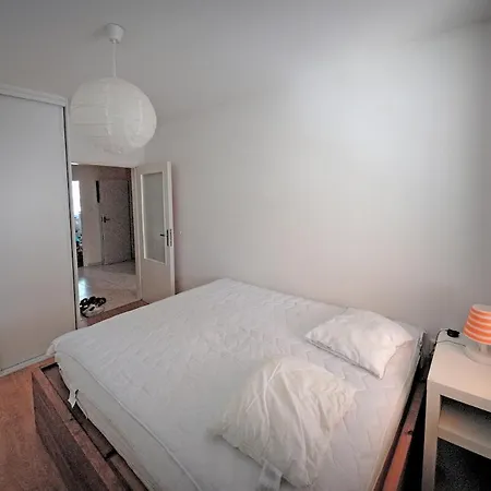 Pleasant Close To Center * Prague