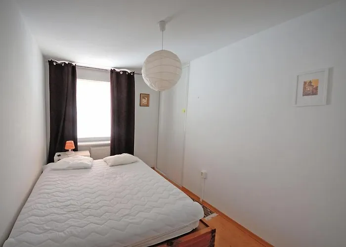 Pleasant Close To Center Apartmán
